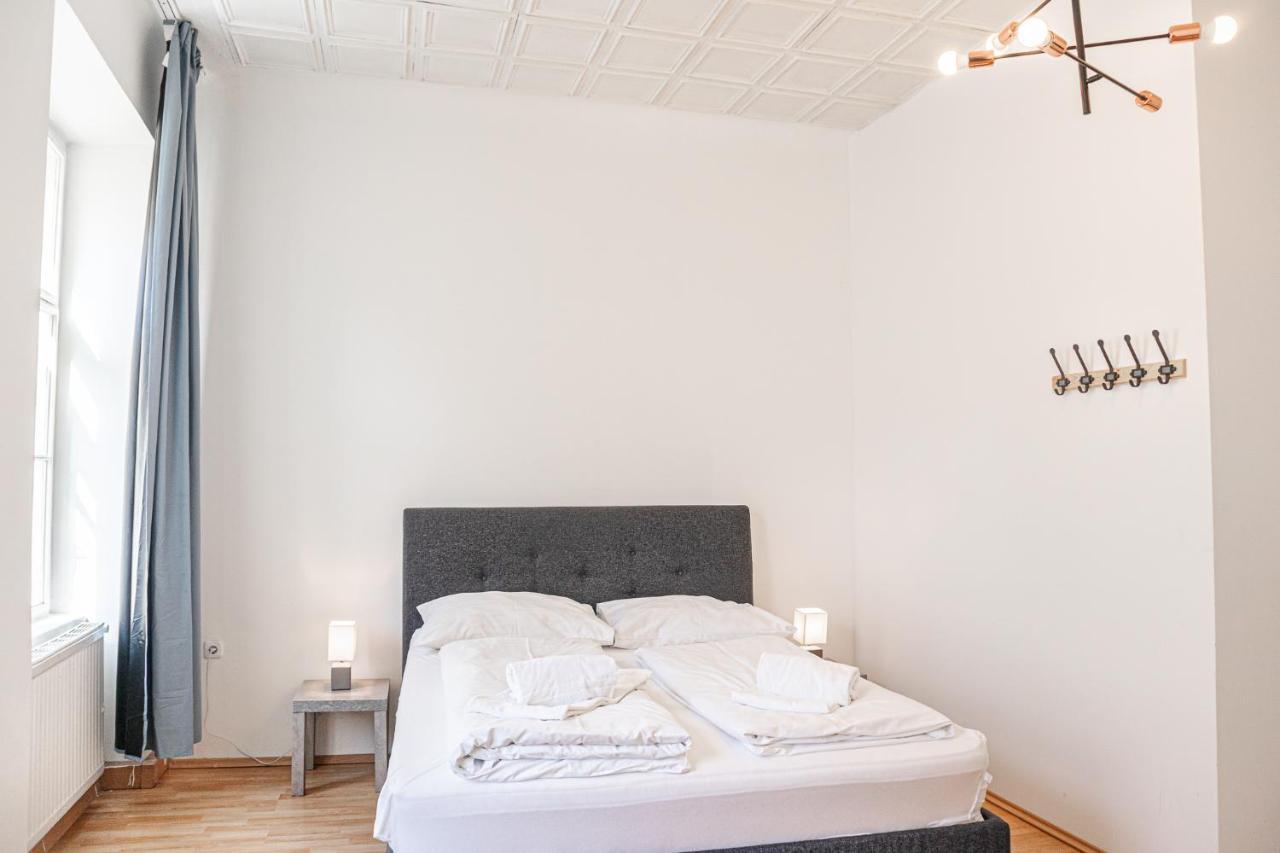 Central Belvedere 3Br Shared Apartment - 12 Min From City Center Вена Экстерьер фото