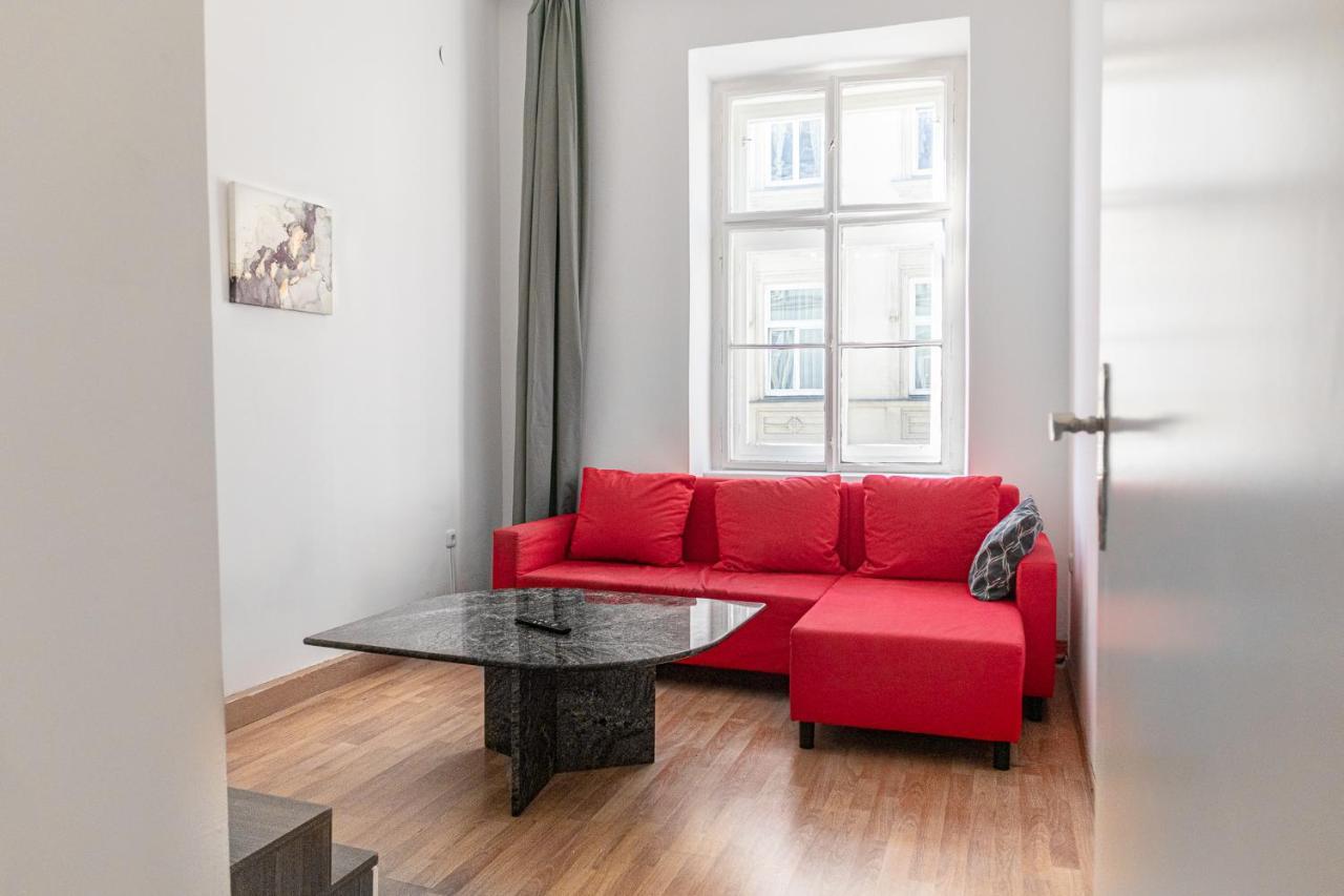 Central Belvedere 3Br Shared Apartment - 12 Min From City Center Вена Экстерьер фото